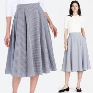Uniqlo Grey/White Striped Skirt Size XS